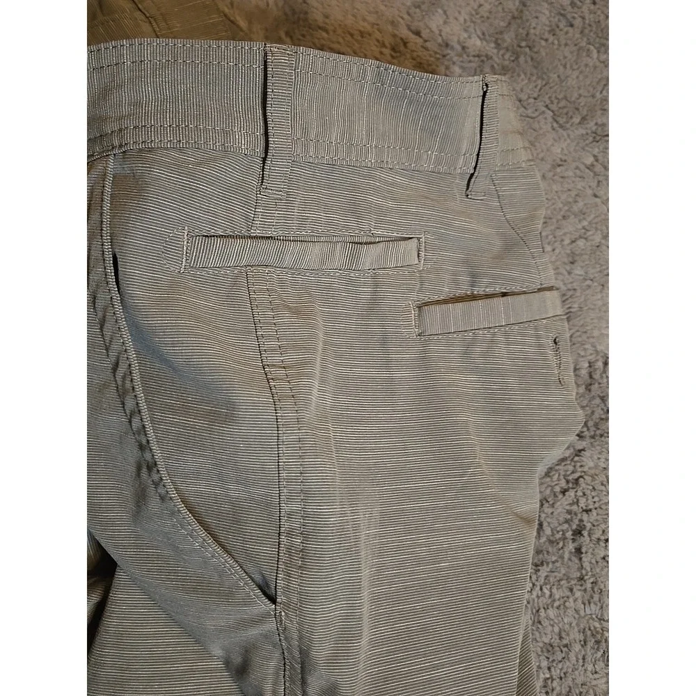 Weekender Casual Life Mens 42 Gray Golf Shorts Stretch Flat Front Performance